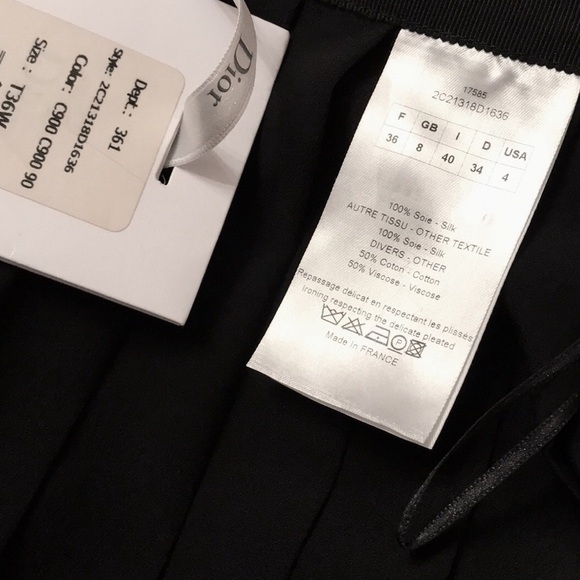 CRISTIAN DIOR Pleated Accents Silk Skirt. CHR0707-ID - Picture 10 of 13